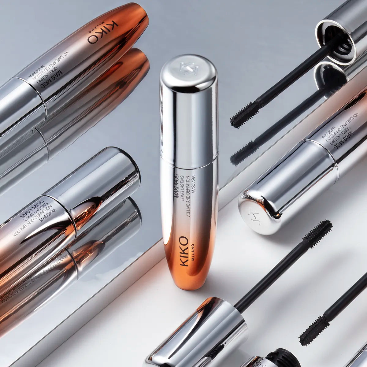 New Maxi Mod Mascara