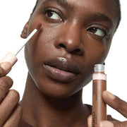 Love Fusion 24H Moisture Radiant Concealer 22